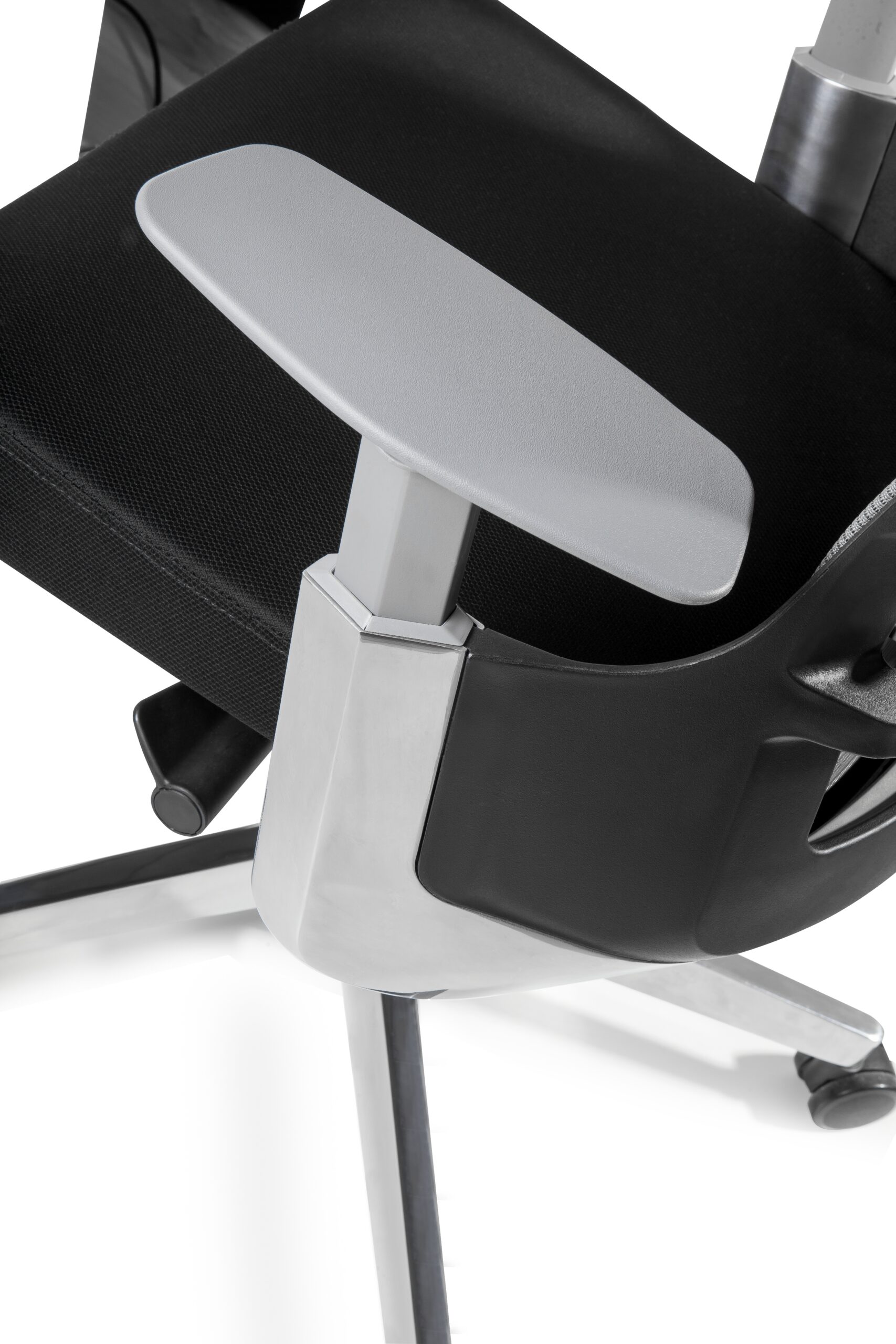 SPINELLY M fotel biurowy czarny, siatka/tkanina lub skóra naturalna - obrazek 6