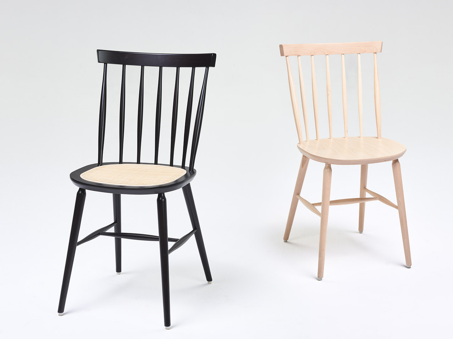 ANTILLA ERBA krzesło drewniane lakierowane siedzisko mata Paged - obrazek 2